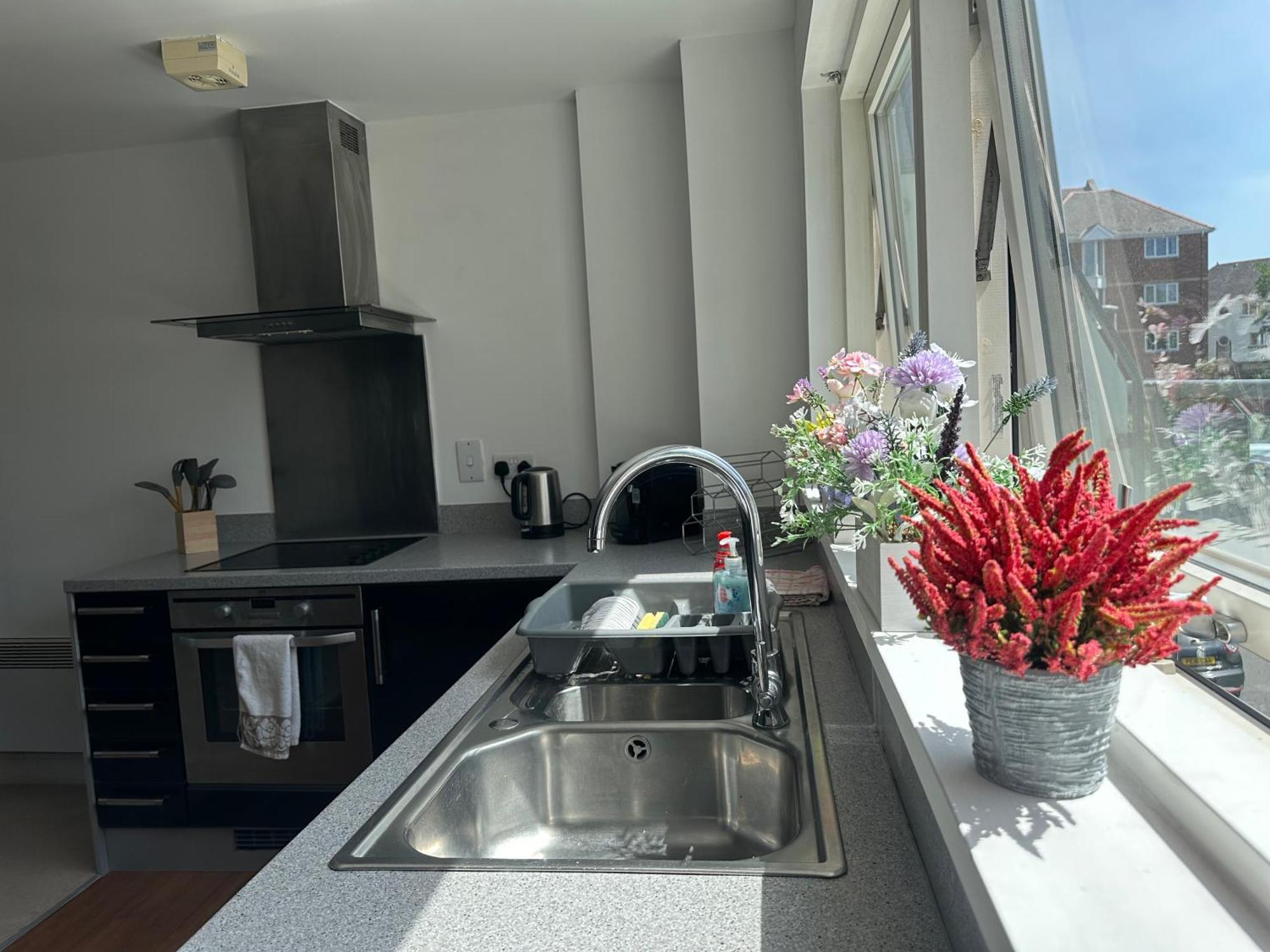 סוואנסי Water Front Apt Walk To The Beach & City Centre מראה חיצוני תמונה