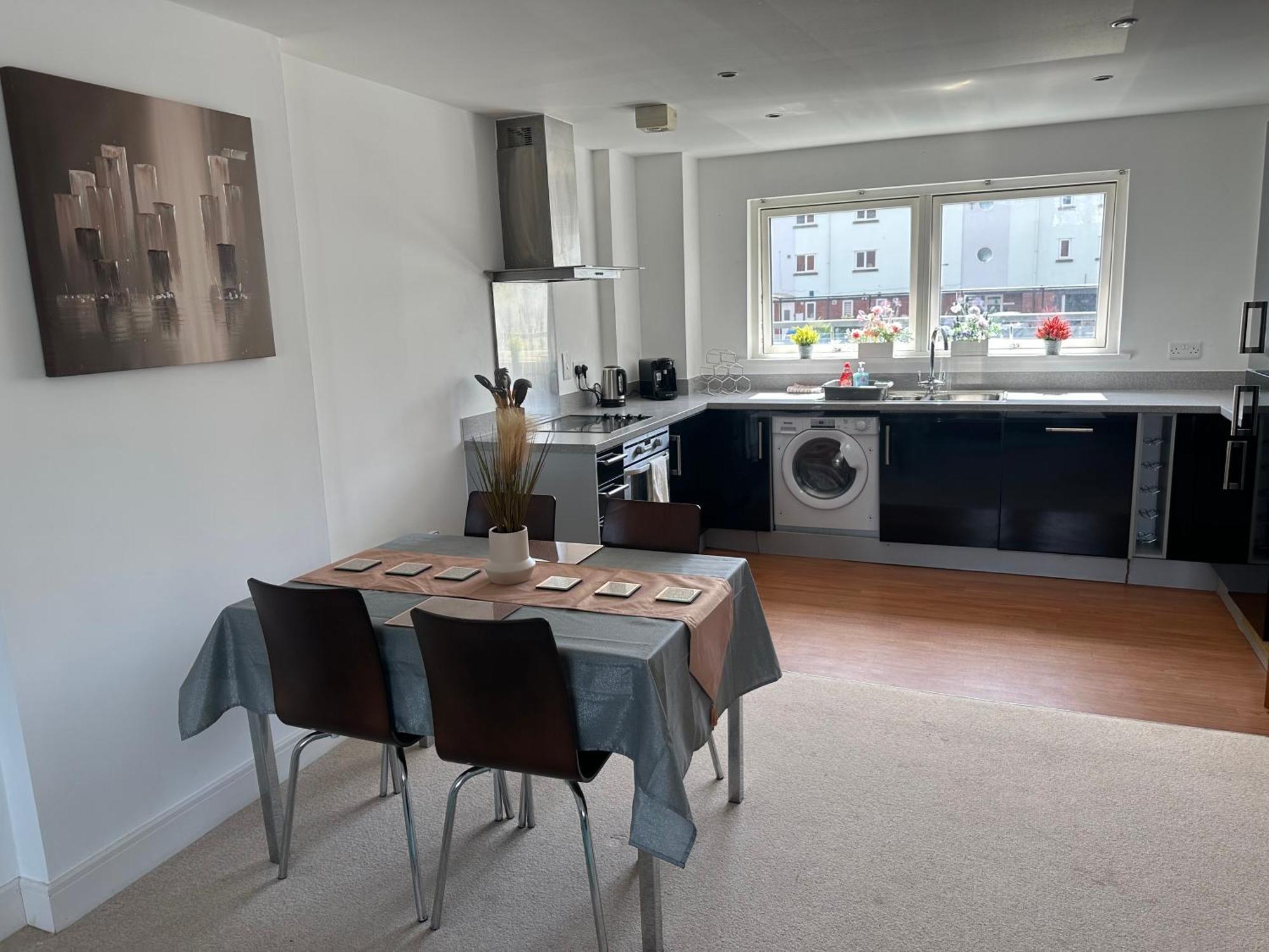 סוואנסי Water Front Apt Walk To The Beach & City Centre מראה חיצוני תמונה